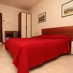 Roma 3*