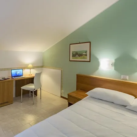 Отель Roma Пальманова