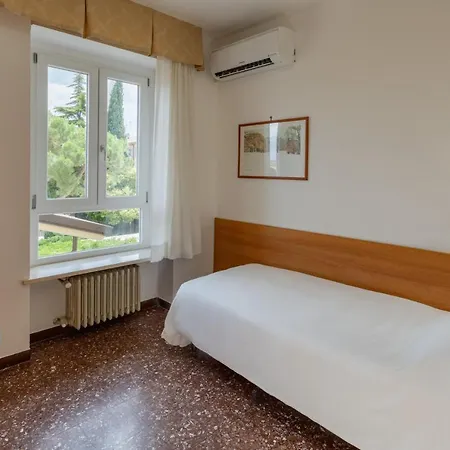 Roma Hotel 3*
