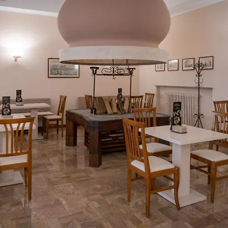 Otel Roma 3*