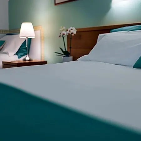 Hotel Roma 3*